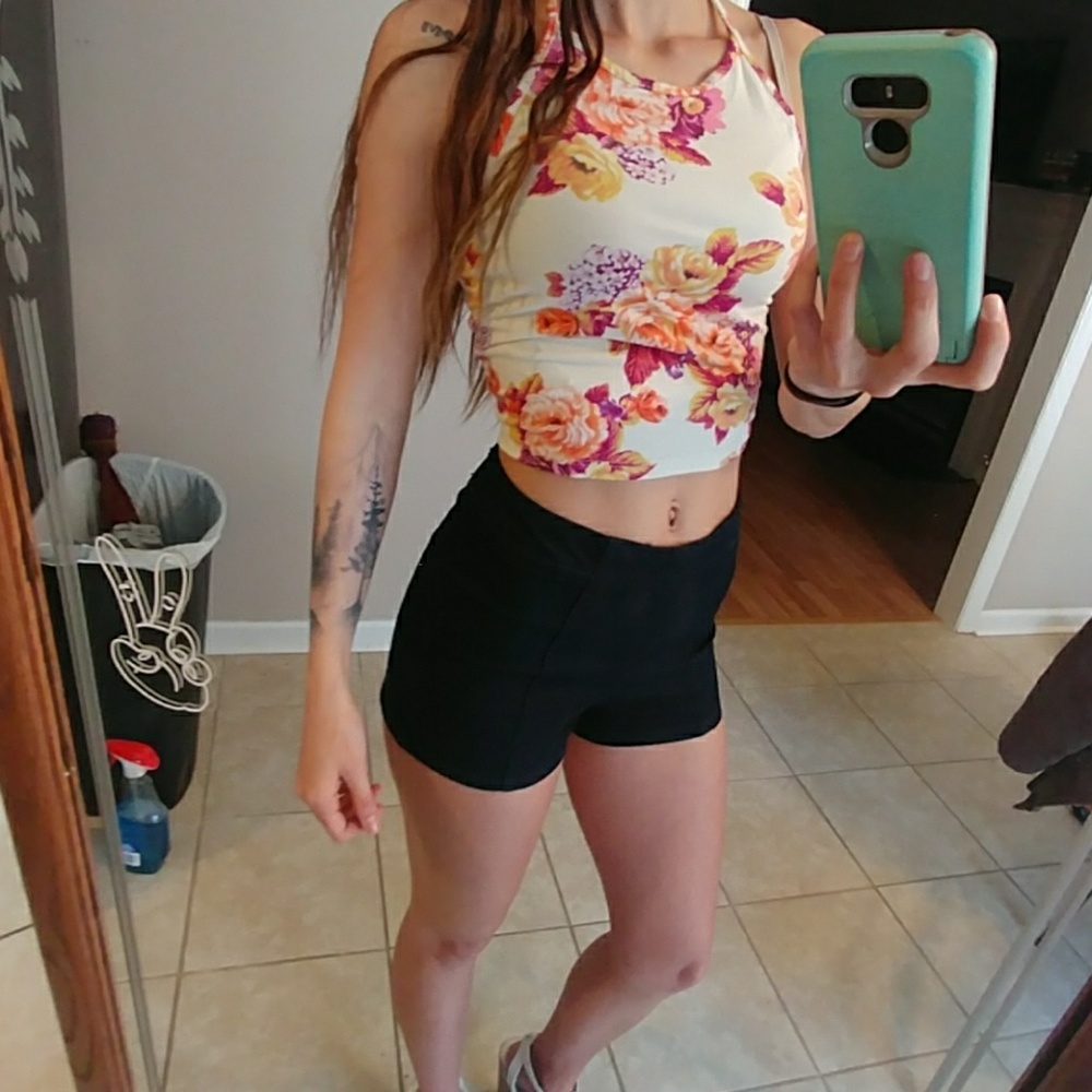 Halter crop top